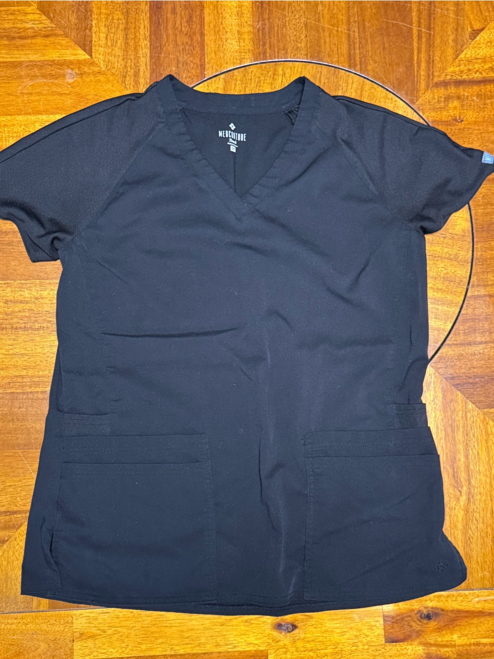 Med Couture Black Women's Athletic Scrub Top - V-Neck